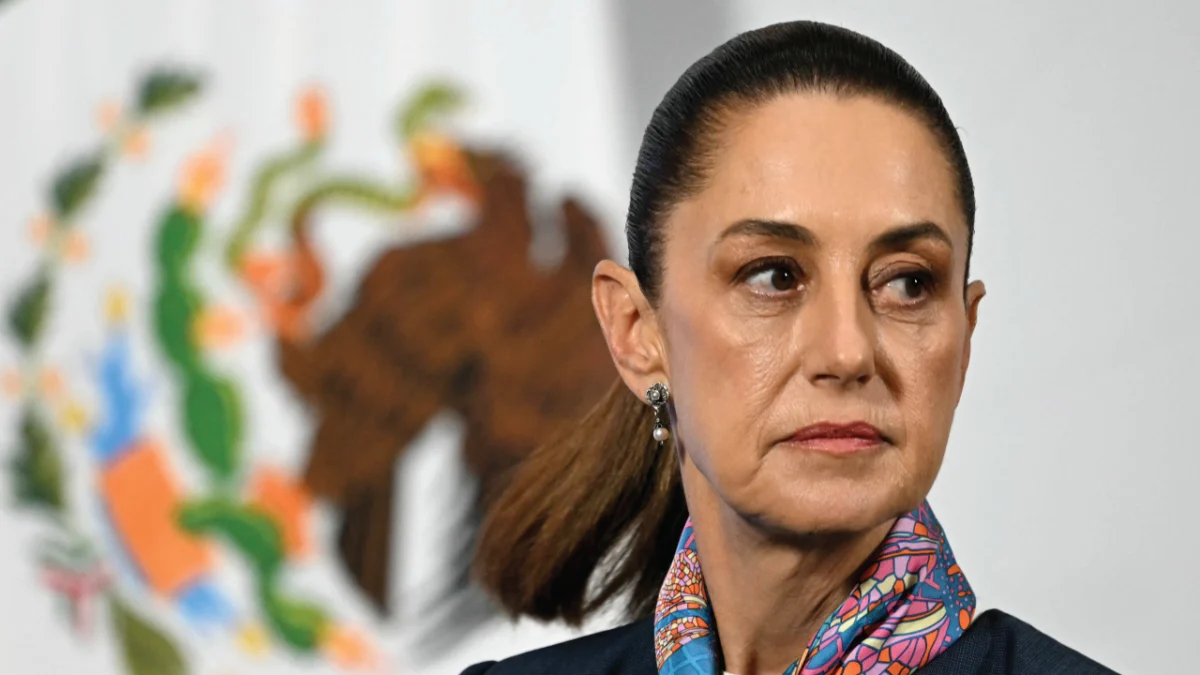public-approval-for-mexicos-president-sheinbaum-wanes-amid-economic-and-institutional-headwinds