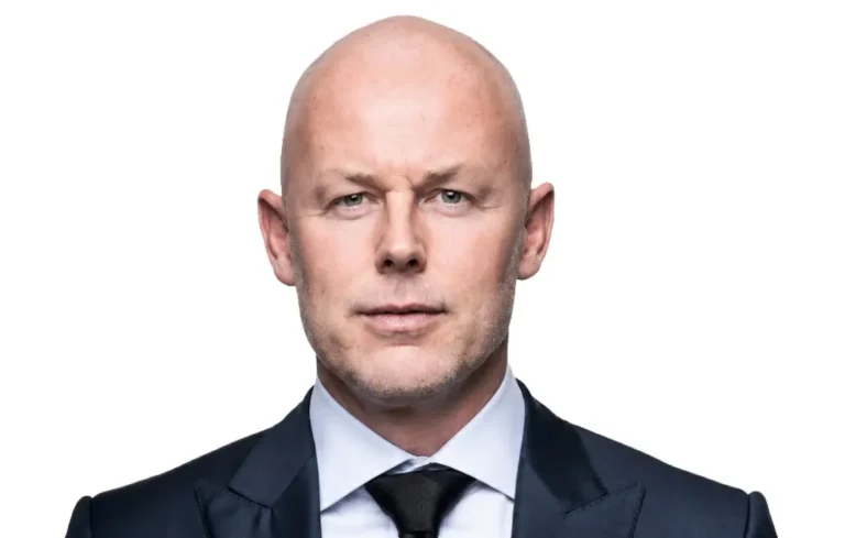 the-rugby-pitch-to-the-boardroom-how-mike-dorrell-built-a-76-billion-culture-of-belonging