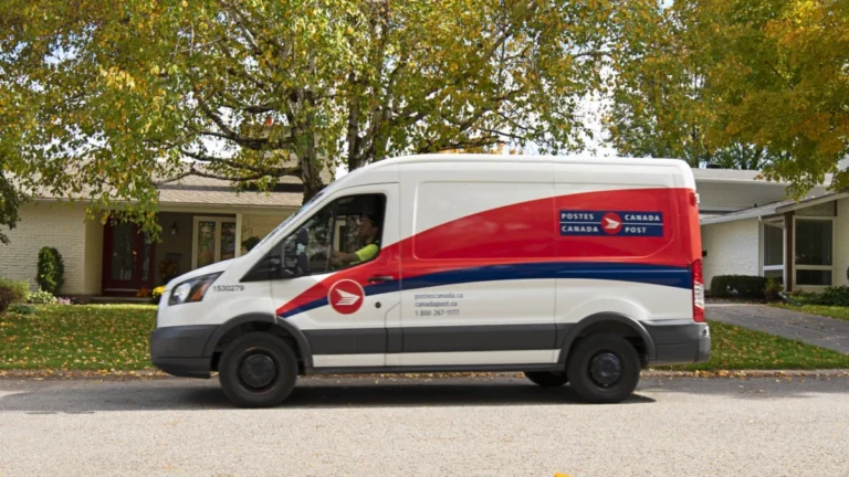 canada-post-pivots-to-e-commerce-a-strategic-overhaul-to-regain-profitability