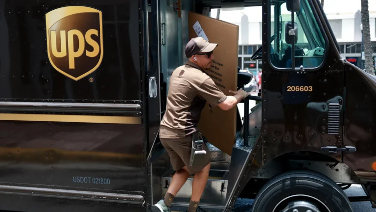 fuel-surcharge-shield-parcel-giants-navigate-geopolitical-headwinds-shippers-bear-the-brunt