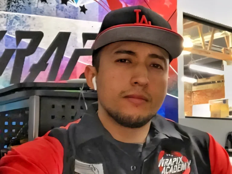 staying-ahead-of-the-curve-danny-myron-and-the-future-of-dwraps-at-printing-united-expo