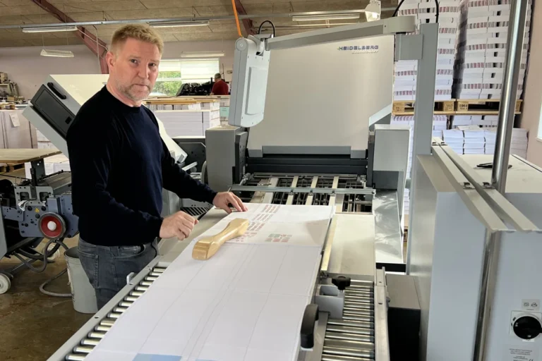 strategic-folding-provinsforlaget-miljokalendere-doubles-down-on-post-press-excellence-with-second-stahlfolder-investment