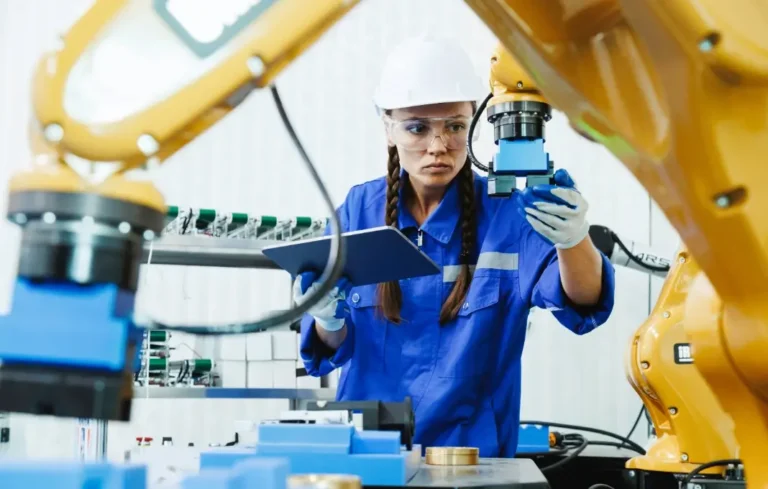 the-evolution-of-american-industry-why-the-future-of-manufacturing-is-human-centric