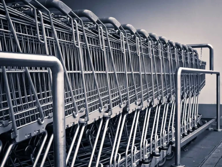the-new-normal-how-persistent-supply-chain-volatility-is-reshaping-the-consumer-experience