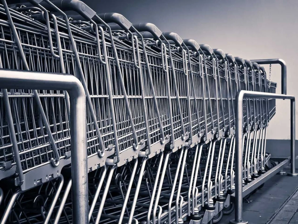 the-new-normal-how-persistent-supply-chain-volatility-is-reshaping-the-consumer-experience