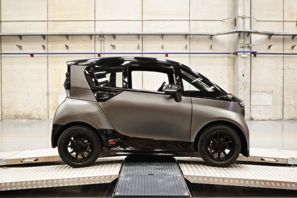 the-small-car-with-big-ambitions-can-liux-redefine-european-urban-mobility