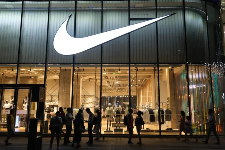 the-swoosh-at-a-crossroads-decoding-nikes-strategic-pivot-in-fiscal-q1-2026