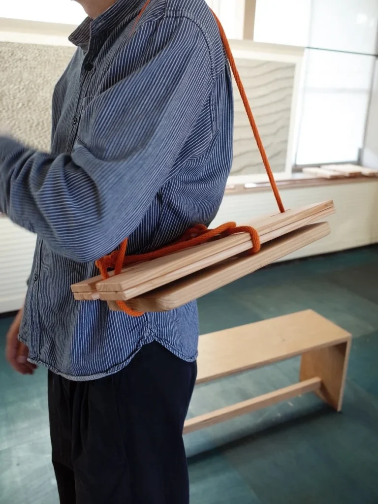 the-tension-of-tradition-how-the-swedish-japanese-rope-stool-redefines-modern-craft