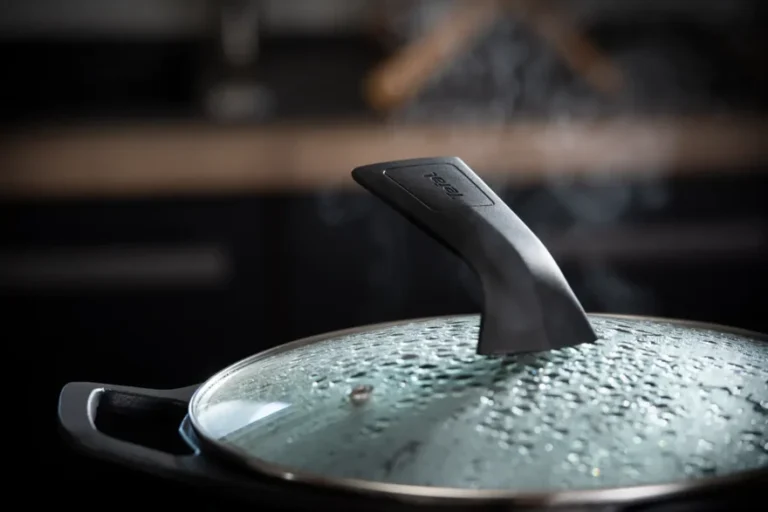 culinary-engineering-the-masterful-ux-design-of-sebastian-bergnes-robusto-saute-pan
