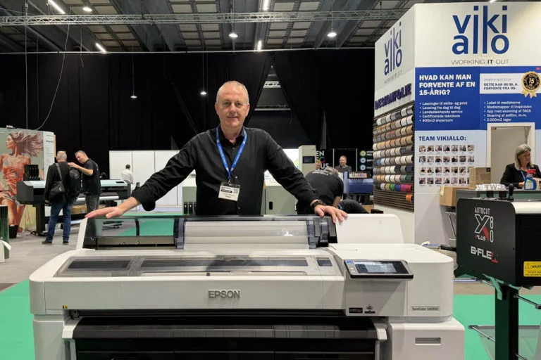 epson-surecolor-g6000-dtf-printer-a-game-changer-dominates-sign-print-pack-exhibition