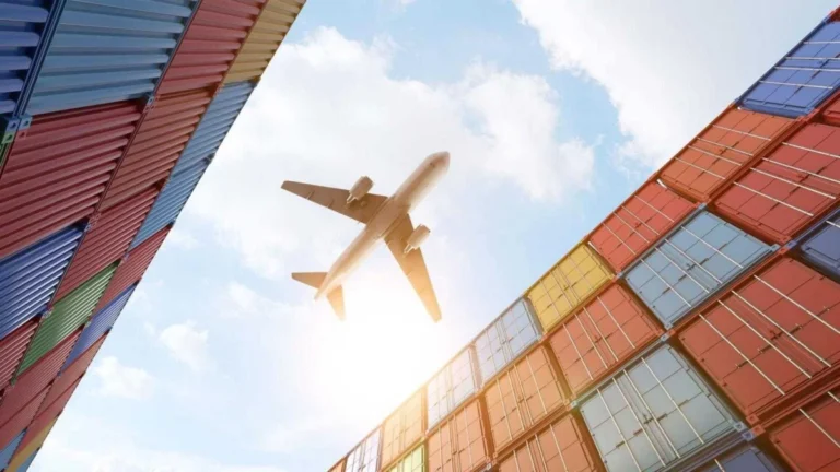 navigating-the-labyrinth-dhl-unveils-ai-powered-tradenavigator-to-combat-global-supply-chain-volatility