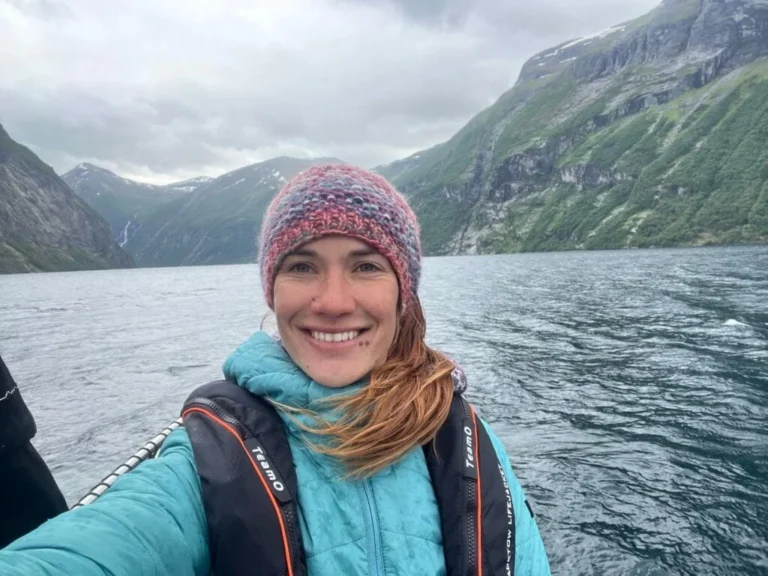the-ceos-compass-navigating-corporate-turbulence-through-the-lens-of-laura-dekkers-solo-circumnavigation