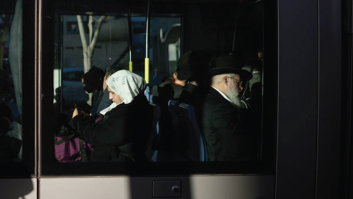 the-fragile-future-analyzing-public-sentiment-on-coexistence-between-israelis-and-palestinians