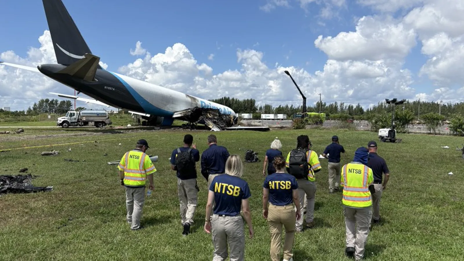 tragic-amazon-prime-air-crash-disrupts-miami-cargo-operations-recovery-underway