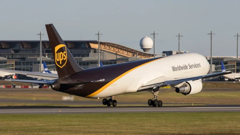 ups-forges-new-path-unveils-integrated-logistics-model-and-strategic-leadership-shifts-to-power-global-growth