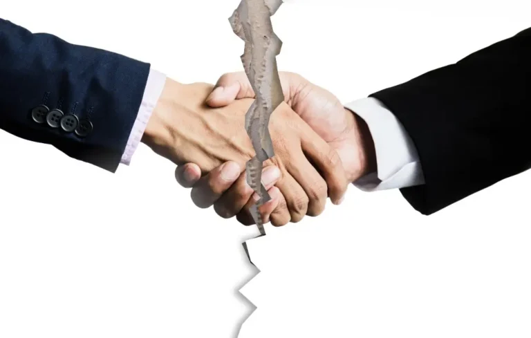 decoding-the-executive-trust-gap-transforming-distrust-from-a-feeling-into-a-strategic-asset